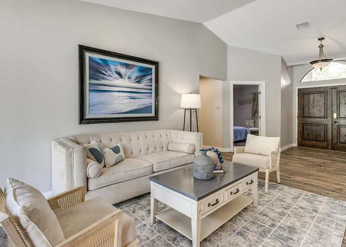 Family & Pet Friendly! Desert Oasis In