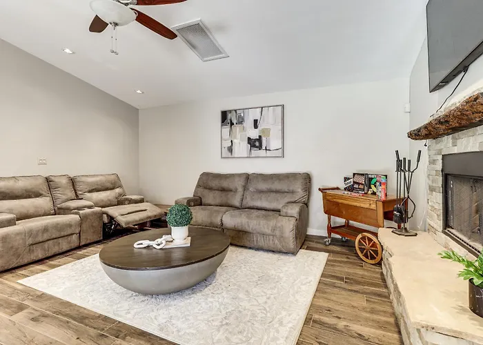 Family & Pet Friendly! Desert Oasis In Holiday home Avondale