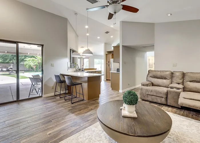 Family & Pet Friendly! Desert Oasis In * Avondale