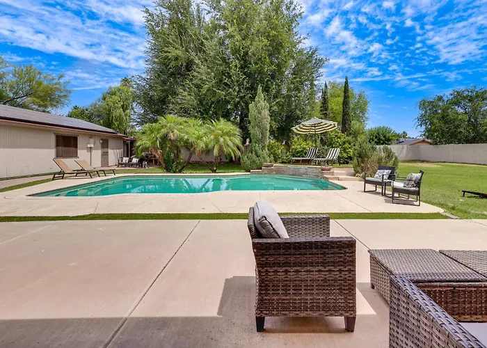 Holiday home Family & Pet Friendly! Desert Oasis In