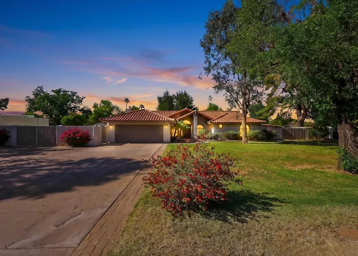 Family & Pet Friendly! Desert Oasis In Holiday home